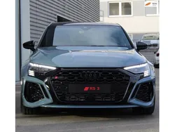 Grijs Gebruikt 2023 Audi RS3 Premium Hatchback | € 71.400 (Iets duurder)