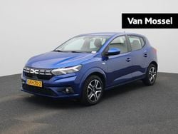 Blauw Gebruikt 2024 Dacia Sandero Expression Hatchback | € 17.925 (Eerlijke prijs)