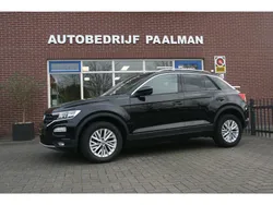 Zwart Gebruikt 2018 VW T-Roc Style SUV | € 16.900 (Iets duurder)