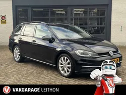 Zwart Gebruikt 2020 VW Golf VII Highline Stationwagen | € 17.945 (Eerlijke prijs)