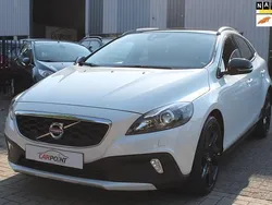 Wit Gebruikt 2015 Volvo V40 CC Summum Stationwagen | € 18.950 (Eerlijke prijs)