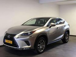 Grijs Gebruikt 2020 Lexus NX300h SUV | € 35.900 (Eerlijke prijs)