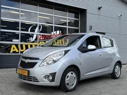 Grijs, metallic lak Gebruikt 2010 Chevrolet Spark LS Hatchback | € 3.250 (Eerlijke prijs)