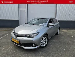 Grijs Gebruikt 2018 Toyota Auris Hybrid Plus Hatchback | € 17.450 (Eerlijke prijs)