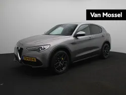 Grijs Gebruikt 2018 Alfa Romeo Stelvio Super SUV | € 32.440 (Eerlijke prijs)
