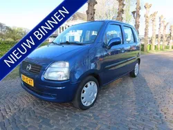 Blauw Gebruikt 2002 Opel Agila Comfort Hatchback | € 1.499 (Eerlijke prijs)