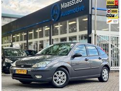 Grijs Gebruikt 2004 Ford Focus Futura Hatchback | € 1.650 (Eerlijke prijs)