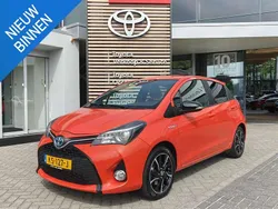 Oranje, metallic lak Gebruikt 2016 Toyota Yaris Hybrid Sport Hatchback | € 13.700 (Super prijs)