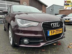Rood (metallic) Gebruikt 2013 Audi A1 Sportback S-Line Hatchback | € 7.850 (Super prijs)