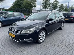 Zwart Gebruikt 2011 VW Passat Highline Stationwagen | € 4.700 (Goede deal)