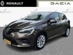 Bruin metallic Gebruikt 2020 Renault Clio V Intens Hatchback | € 14.950 (Duur)