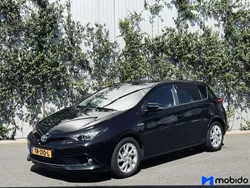 Zwart Gebruikt 2018 Toyota Auris Hybrid Hatchback | € 16.690 (Eerlijke prijs)
