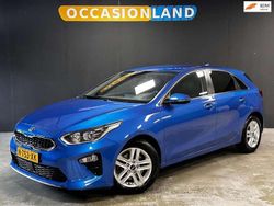 Blauw, metallic lak Gebruikt 2021 Kia Ceed Hatchback | € 18.750