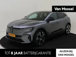 Gris schiste kqg Gebruikt 2024 Renault Mégane Techno Hatchback | € 33.440 (Duur)
