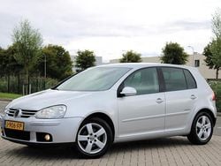 Grijs Gebruikt 2007 VW Golf V Comfortline Hatchback | € 3.450 (Eerlijke prijs)