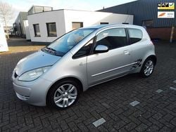 Grijs (metallic) Gebruikt 2007 Mitsubishi Colt Hatchback | € 1.495 (Eerlijke prijs)
