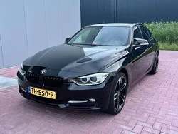 Zwart Gebruikt 2013 BMW 318 Sport Line Sedan | € 9.999