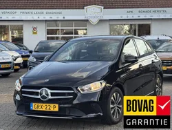 Zwart Gebruikt 2020 Mercedes B180 Premium Plus MPV | € 23.999 (Goede deal)