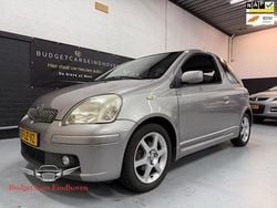Grijs Gebruikt 2003 Toyota Yaris Sport Hatchback | € 2.295 (Goede deal)