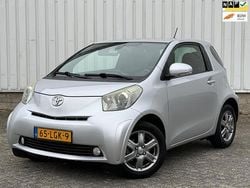 Grijs Gebruikt 2010 Toyota iQ Hatchback | € 6.349 (Eerlijke prijs)
