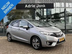 Grijs, metallic lak Gebruikt 2017 Honda Jazz Elegance Hatchback | € 14.839 (Eerlijke prijs)