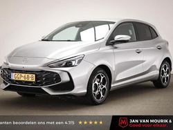 Grijs Gebruikt 2024 MG MG3 Luxury Hatchback | € 21.195
