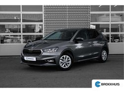 Grijs Gebruikt 2024 Skoda Fabia Selection Hatchback | € 24.395 (Eerlijke prijs)