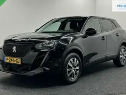 Zwart Gebruikt 2022 Peugeot 2008 Active SUV | € 18.000 (Goede deal)