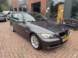 Grijs Gebruikt 2005 BMW 320 Executive Stationwagen | € 2.350 (Eerlijke prijs)