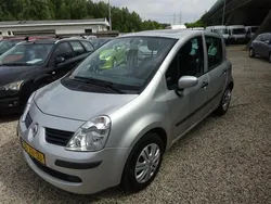Grijs Gebruikt 2007 Renault Modus Dynamique MPV | € 1.595 (Eerlijke prijs)