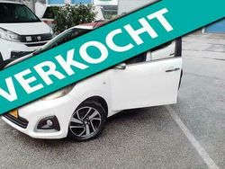 Wit Gebruikt 2015 Peugeot 108 Hatchback | € 6.999 (Eerlijke prijs)