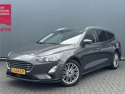 Grijs, metallic lak Gebruikt 2021 Ford Focus Titanium Stationwagen | € 14.899 (Eerlijke prijs)