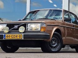 Bruin Gebruikt 1980 Volvo 244 Sedan | € 11.144
