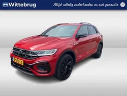 Rood, metallic lak Gebruikt 2024 VW T-Roc Style SUV | € 36.950 (Iets duurder)