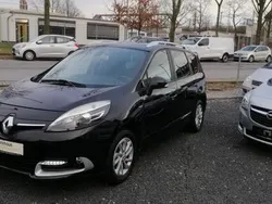 Zwart Gebruikt 2015 Renault Grand Scénic III LIMITED MPV | € 7.450 (Eerlijke prijs)