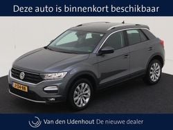 Grijs Gebruikt 2020 VW T-Roc Style SUV | € 24.750 (Goede deal)