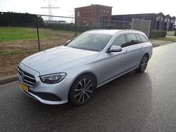 Grijs Gebruikt 2023 Mercedes 300 Luxury Stationwagen | € 20.950