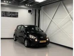 Zwart Gebruikt 2018 Hyundai i10 Comfort Hatchback | € 9.500 (Eerlijke prijs)