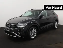 Zwart Nieuw 2025 VW T-Roc Edition SUV | € 39.400 (Iets duurder)
