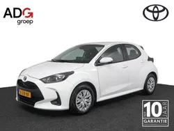 Wit Gebruikt 2023 Toyota Yaris Hybrid Active Hatchback | € 21.950 (Eerlijke prijs)