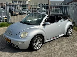 Grijs, metallic lak Gebruikt 2005 VW Beetle Comfortline Cabriolet | € 4.490 (Eerlijke prijs)
