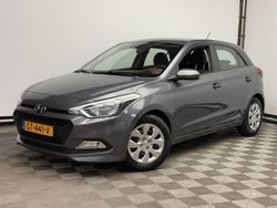 Grijs Gebruikt 2015 Hyundai i20 Hatchback | € 7.875 (Iets duurder)