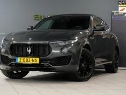 Grijs, metallic lak Gebruikt 2016 Maserati Levante GranLusso SUV | € 44.995 (Iets duurder)
