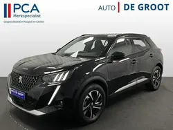 Zwart, metallic lak Gebruikt 2022 Peugeot 2008 GT SUV | € 22.450 (Eerlijke prijs)