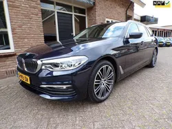 Blauw, metallic lak Gebruikt 2020 BMW 520 Executive Stationwagen | € 29.950 (Eerlijke prijs)