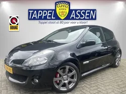 Zwart, metallic lak Gebruikt 2007 Renault Clio R.S. R.S. Hatchback | € 8.450 (Eerlijke prijs)