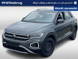 Grijs Gebruikt 2022 VW T-Roc Style SUV | € 32.450 (Eerlijke prijs)