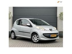 Grijs Gebruikt 2007 Peugeot 107 Hatchback | € 2.295 (Eerlijke prijs)