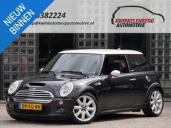 Zwart, metallic lak Gebruikt 2006 Mini Cooper S Hatchback | € 4.850 (Eerlijke prijs)