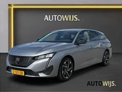 Grijs Gebruikt 2023 Peugeot 308 Allure Stationwagen | € 22.490 (Goede deal)